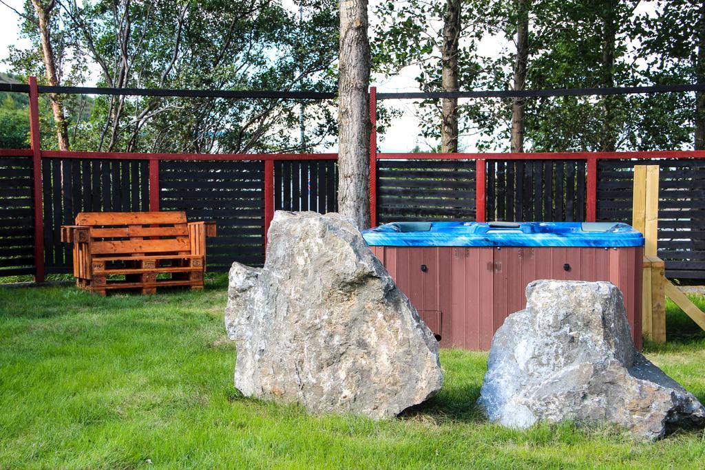 Hestasport Apartment Varmahlid  Buitenkant foto