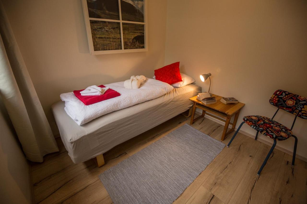 Hestasport Apartment Varmahlid  Buitenkant foto